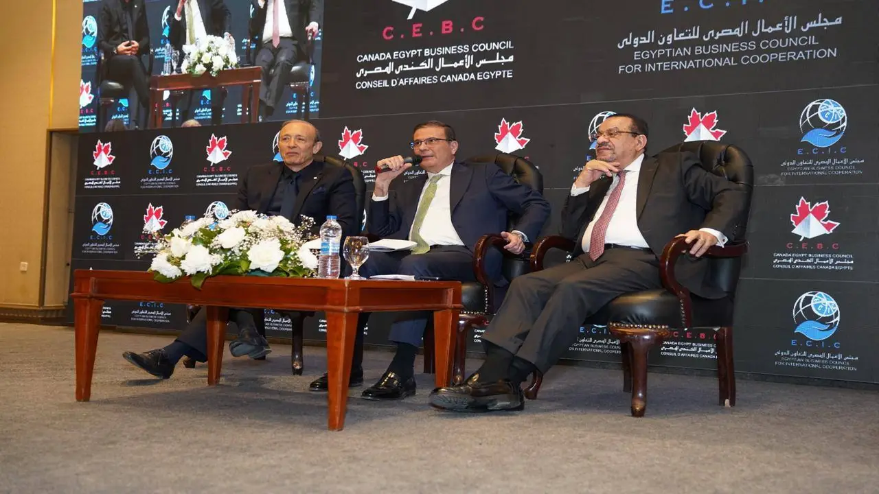 وزير الزراعة يستعرض استراتيجية جديدة لدعم ملف الأمن الغذائي في مصر